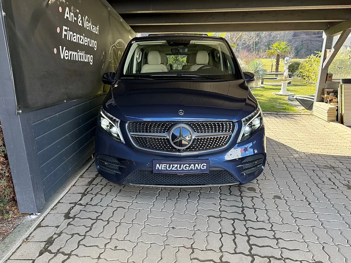 Mercedes-Benz V-Class 2023 photo 2