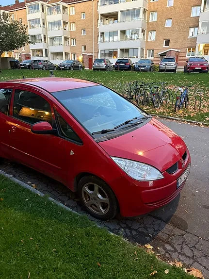 Mitsubishi Colt 2006 photo 2