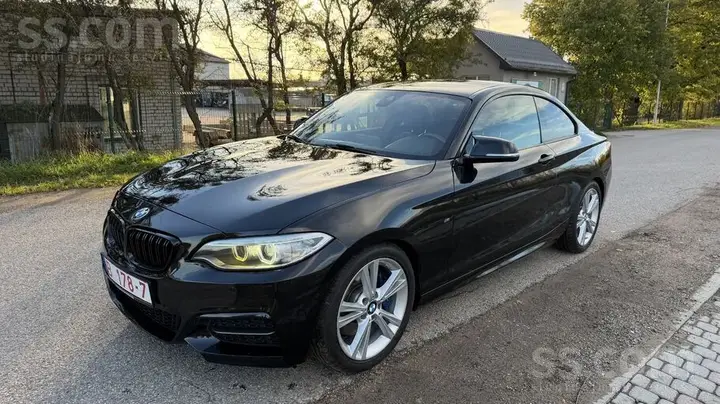 BMW M2 2015 photo 3