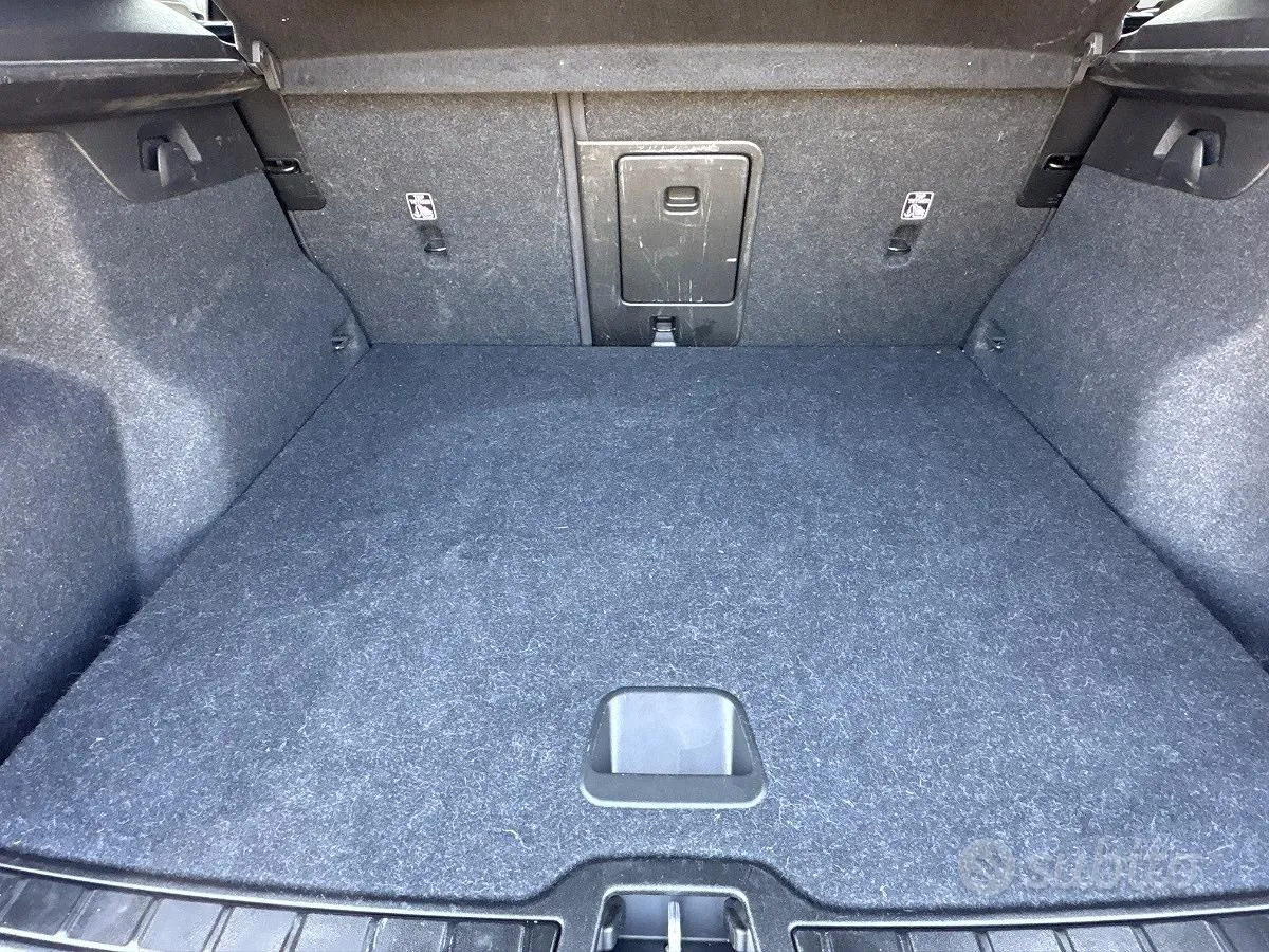 Volvo Xc40 2023 photo 4