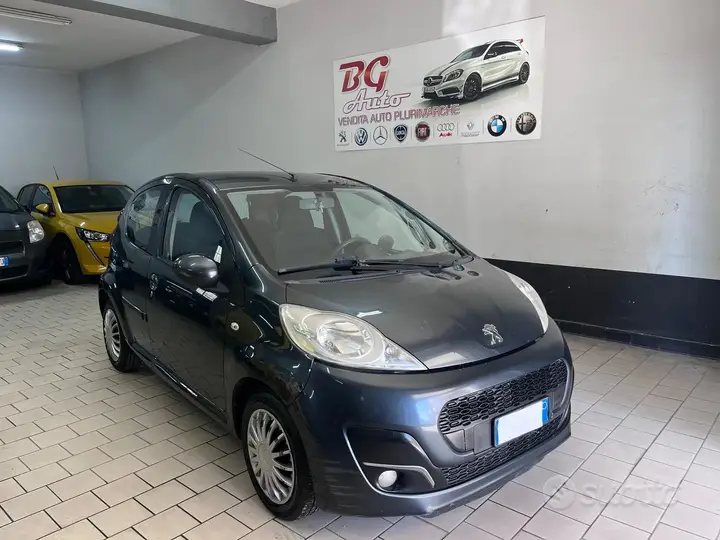 Peugeot 107 2012 photo 2
