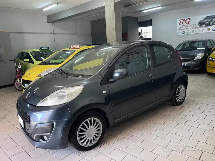 Peugeot 107 2012 photo 3