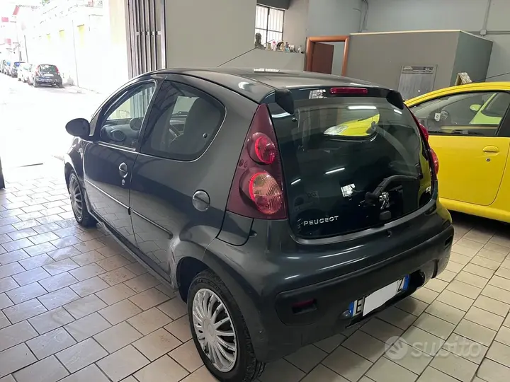 Peugeot 107 2012 photo 4