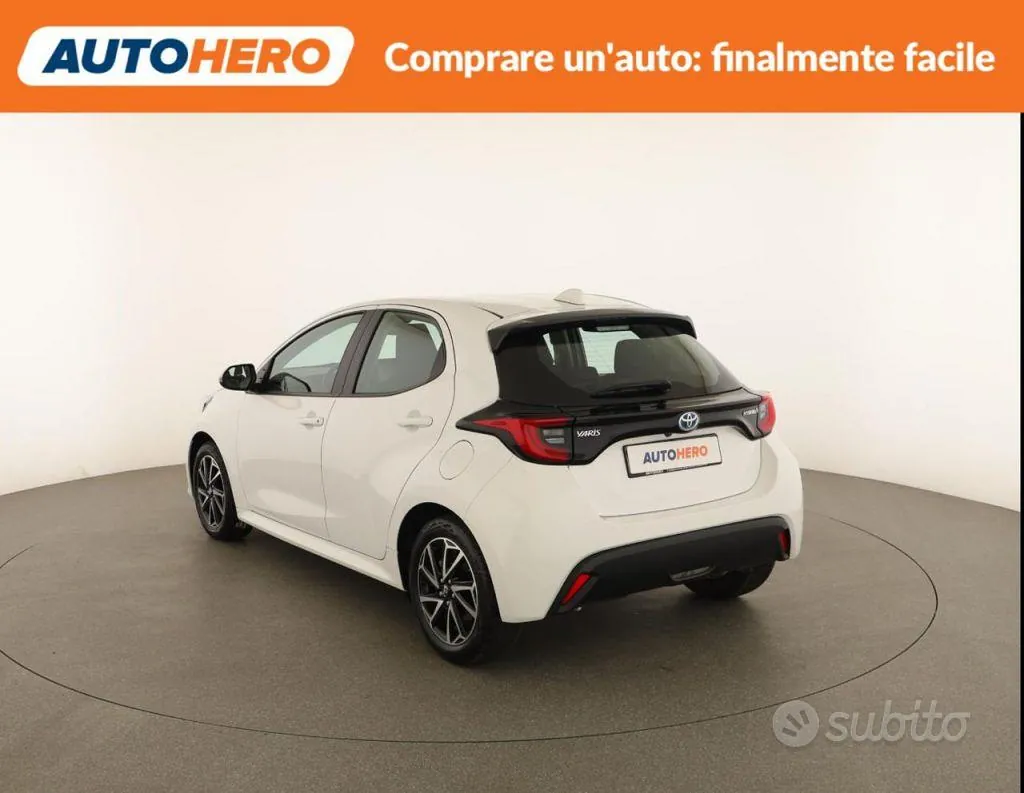 Toyota Yaris 2023 photo 4