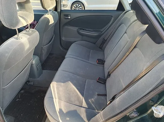 Toyota Avensis 2001 photo 5