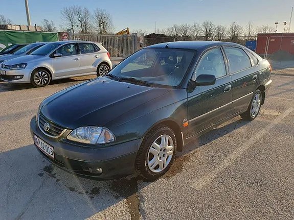 Toyota Avensis 2001 photo 2