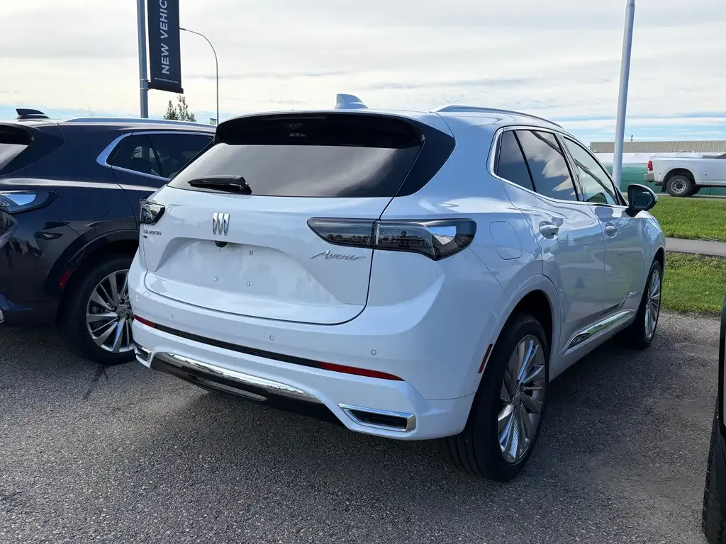 Buick Envision 2026 photo 3