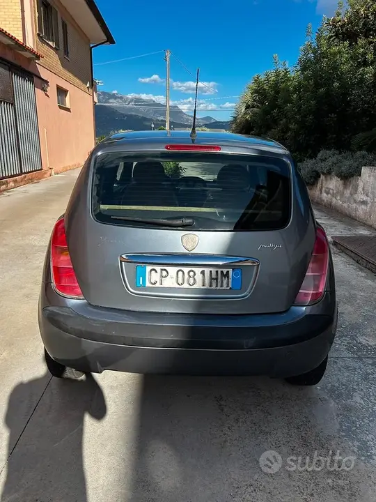 Lancia Ypsilon 2005 photo 2
