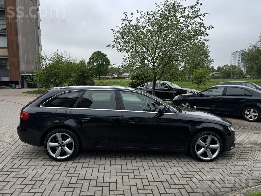 Audi A4 2008 photo 2