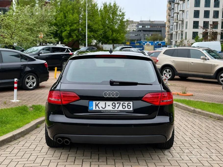 Audi A4 2008 photo 4