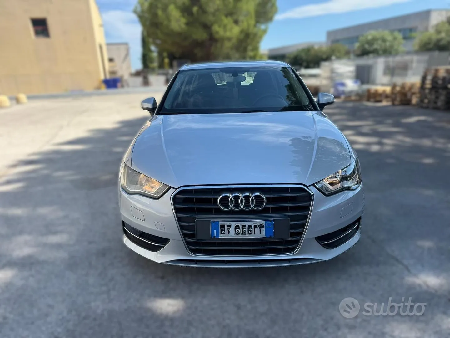 Audi A3 2015 photo 2