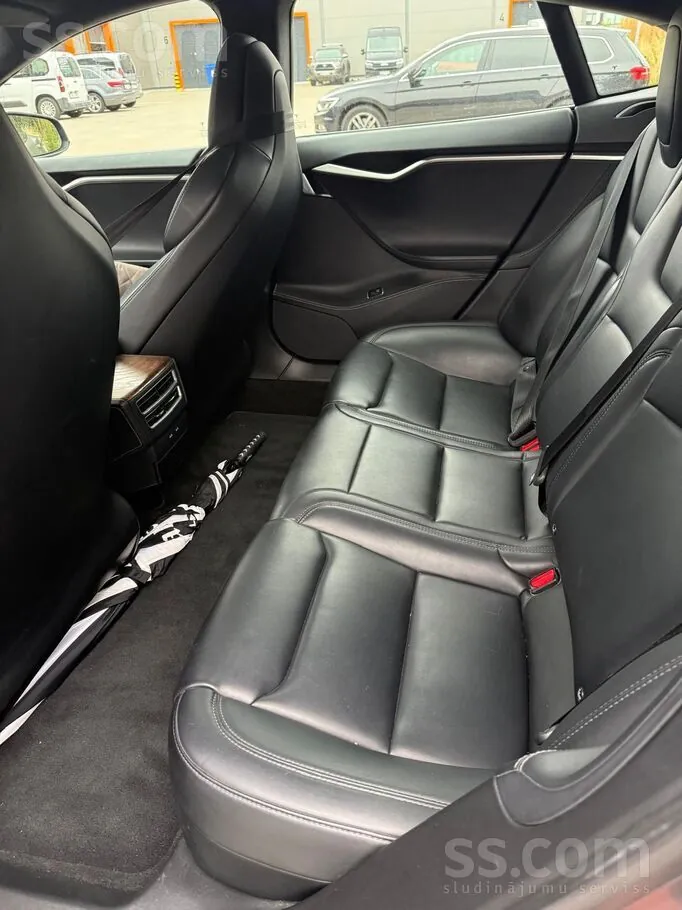 Tesla Model S 2018 photo 5