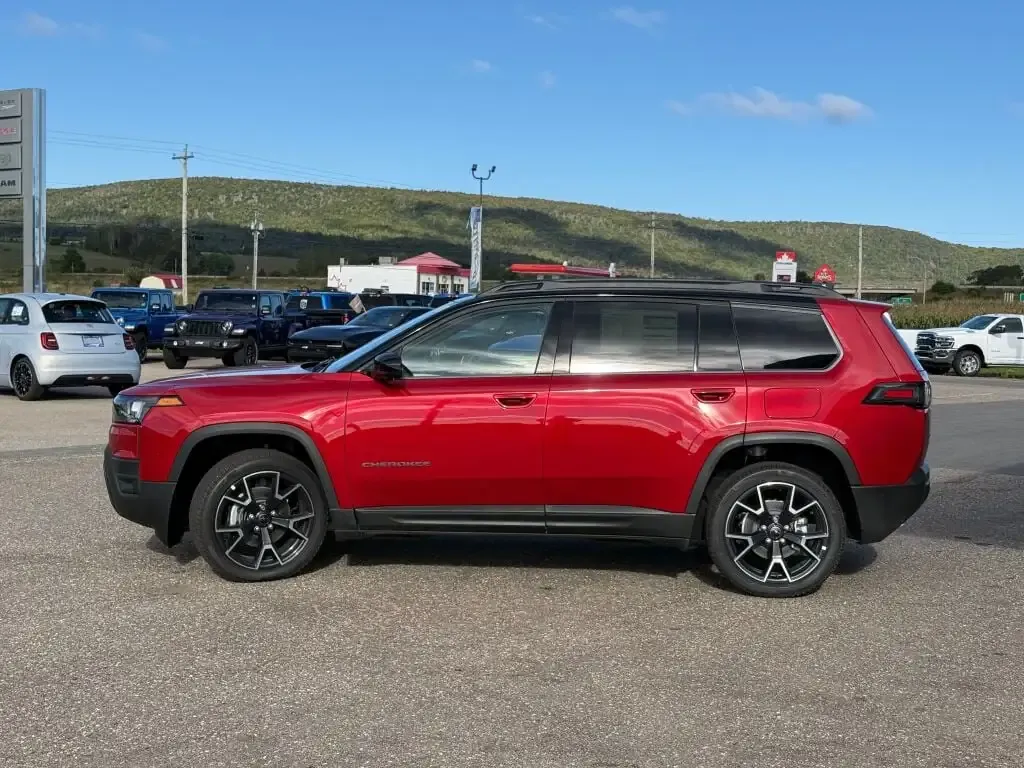 Jeep Cherokee 2026 photo 4