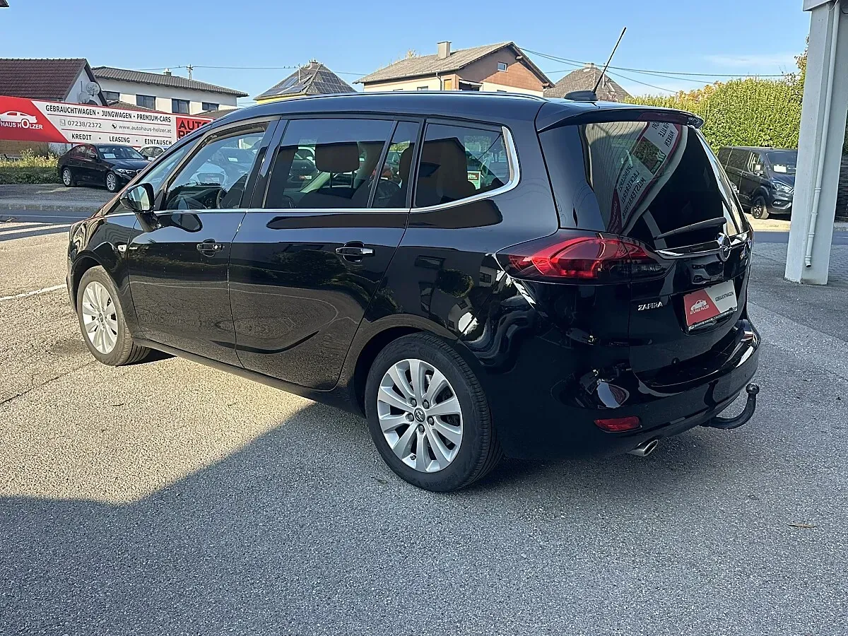 Opel Zafira 2018 photo 2