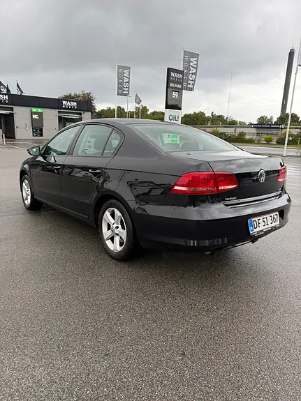 Volkswagen Passat 2011 photo 3