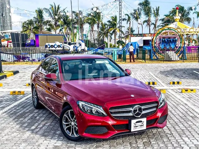 Mercedes-Benz C180