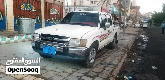 Toyota Hilux 2005 photo 2