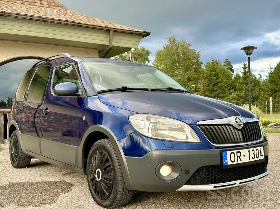 Skoda Roomster 2013 photo 2