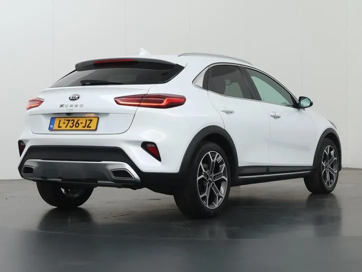 Kia Xceed 2021 photo 2