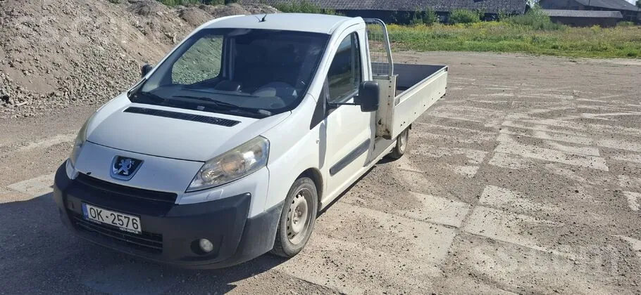 Peugeot Expert 2008 photo 3