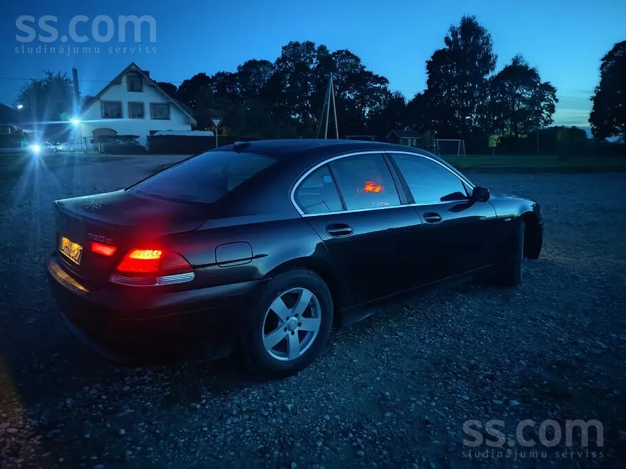 BMW 730 2002 photo 3