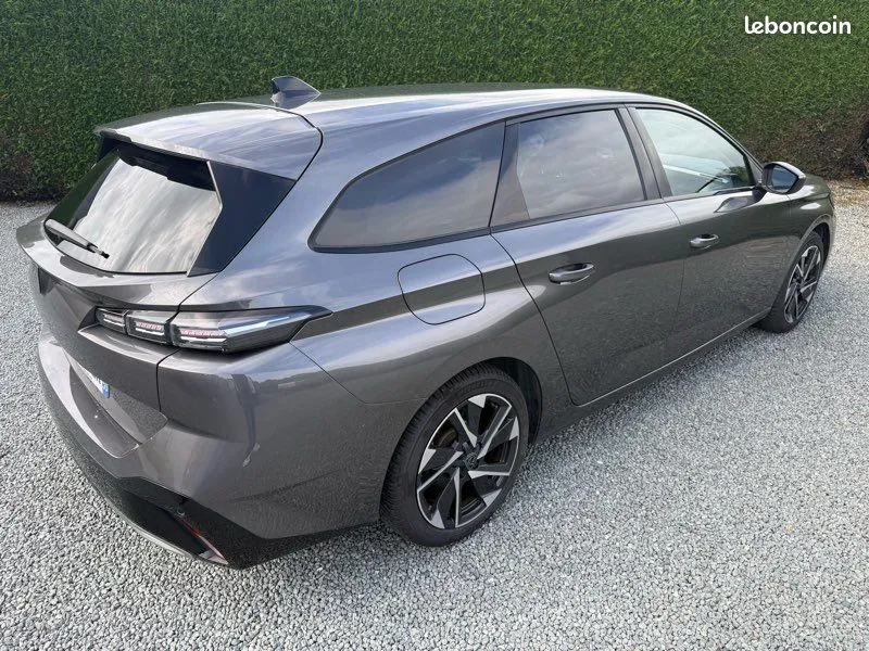 Peugeot 308 2023 photo 3
