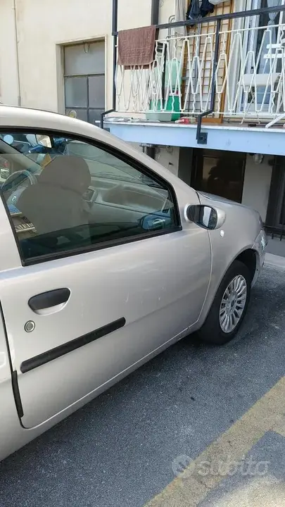 Fiat Punto 2007 photo 4