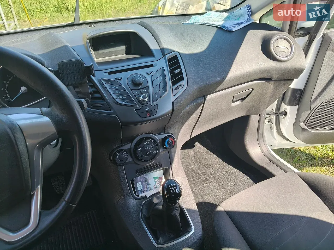 Ford Fiesta 2013 photo 5