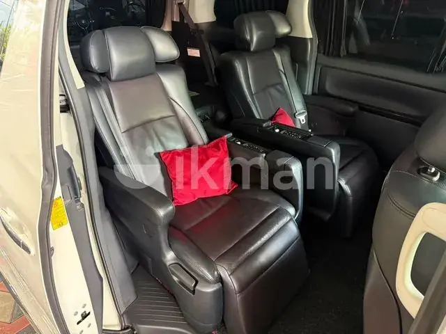 Toyota Alphard 2013 photo 4