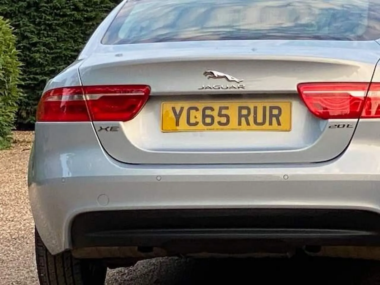 Jaguar Xe 2015 photo 4
