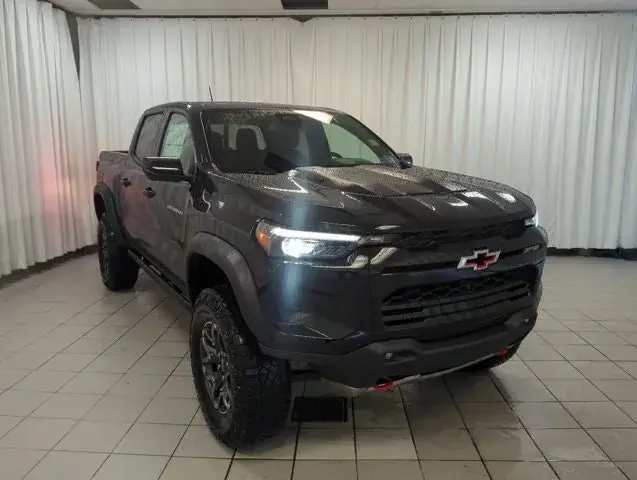 Chevrolet Colorado 2026 photo 2