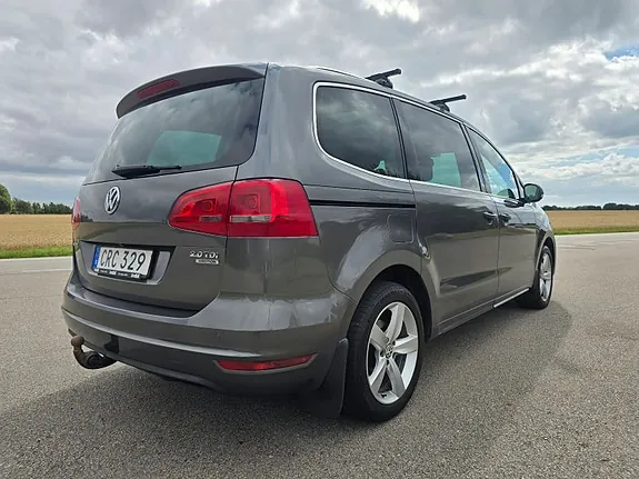 Volkswagen Sharan 2015 photo 2