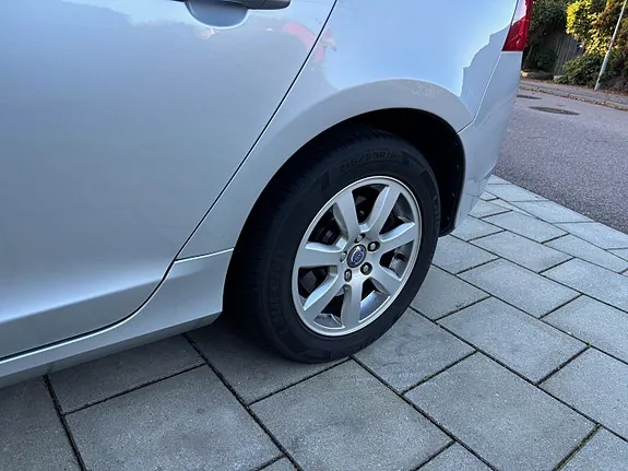Volvo V60 2014 photo 5