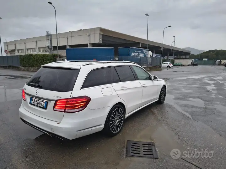 Mercedes-Benz E-Class 2015 photo 4