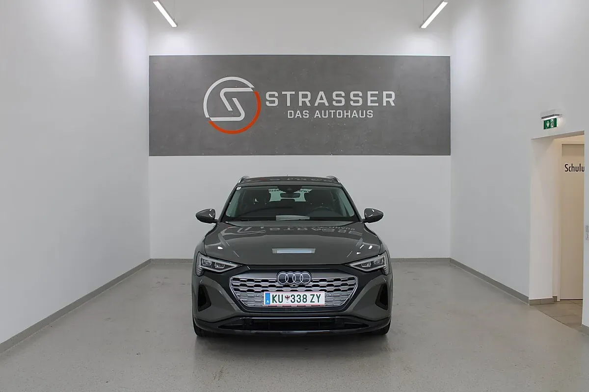 Audi Q8 2024 photo 2