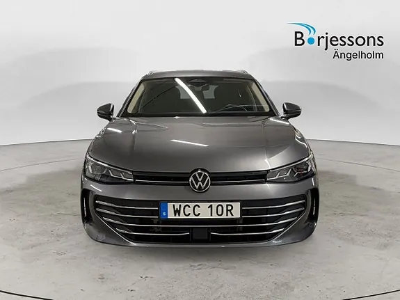 Volkswagen Passat 2025 photo 5