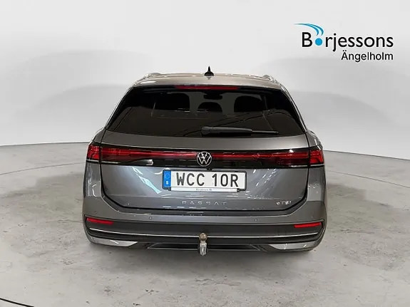 Volkswagen Passat 2025 photo 4