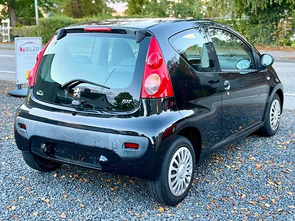 Peugeot 107 2008 photo 3