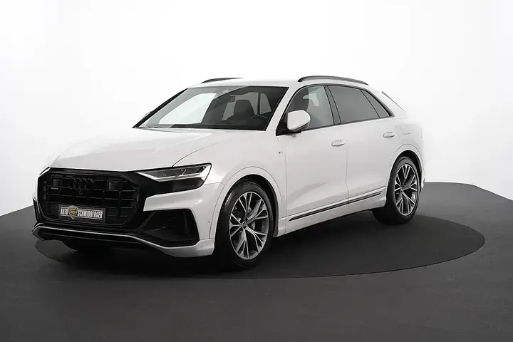 Audi Q8 2021 photo 2
