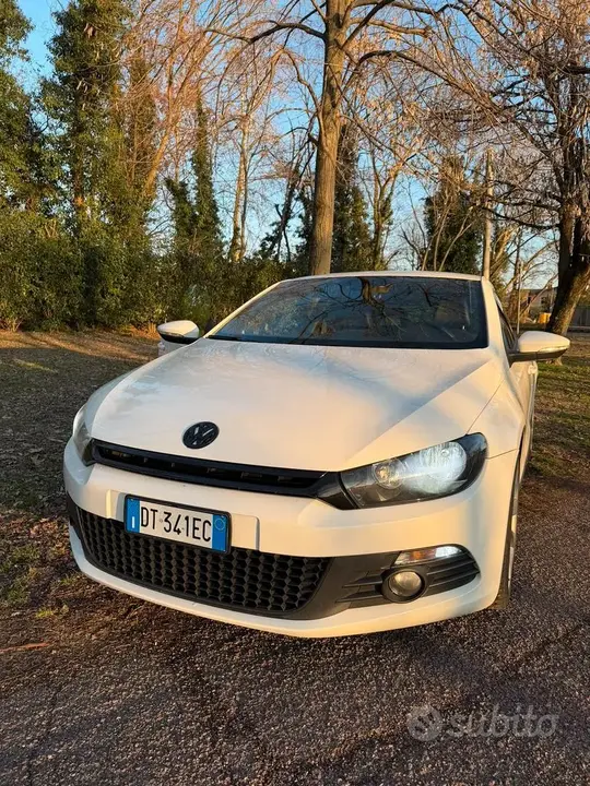 Volkswagen Scirocco 2009 photo 2