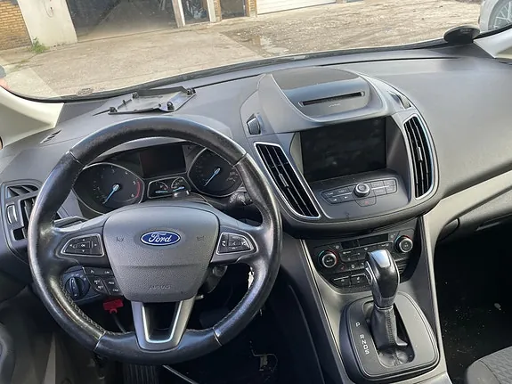 Ford Grand C-Max 2016 photo 4