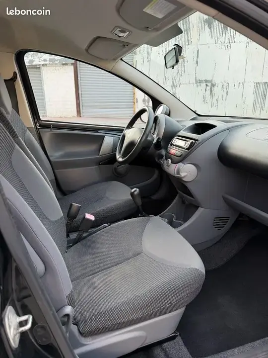 Peugeot 107 2006 photo 4