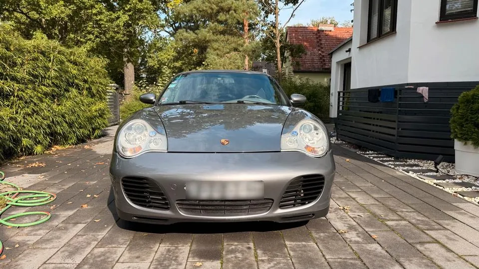 Porsche 996