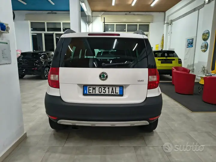Skoda Yeti 2012 photo 5