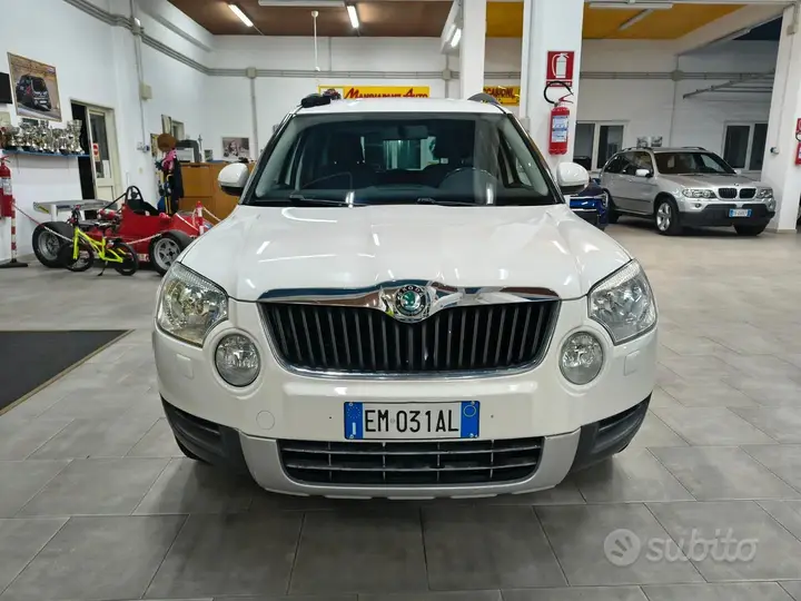 Skoda Yeti 2012 photo 2