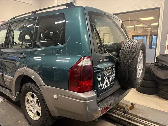 Mitsubishi Pajero 2004 photo 5