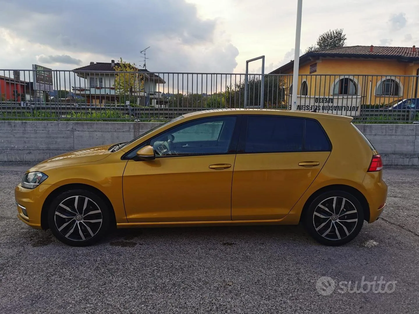 Volkswagen Golf 2018 photo 2