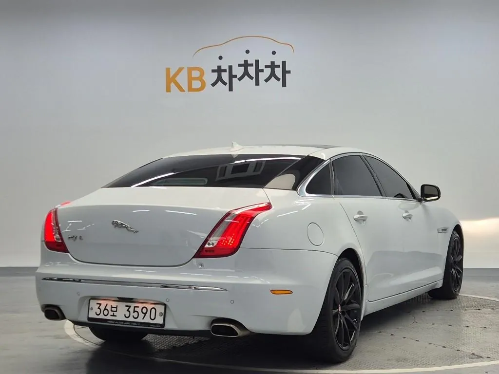 Kia Xj 2015 photo 3