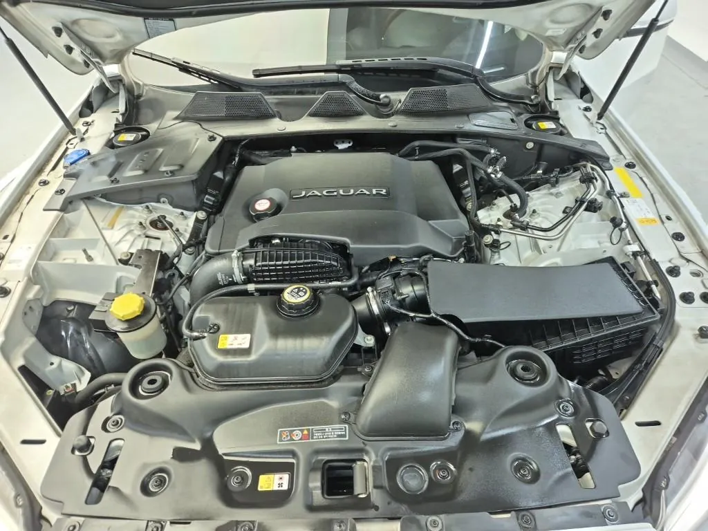 Kia Xj 2015 photo 5