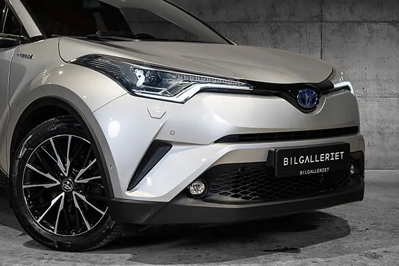 Toyota C-Hr 2019 photo 2